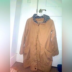 Cream Coat/ Plaid Hoodie (M)